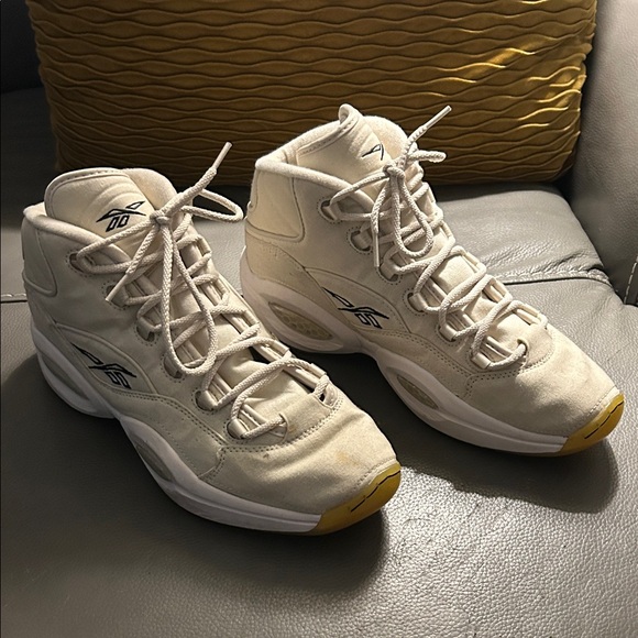 Reebok Other - Reebok Question Mid "Boktober" athletic shoe, size 11. EUC